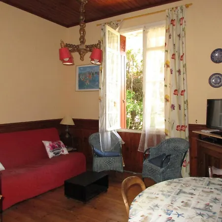 Maison Arcachonnaise A Pour 6 Pers. - Fr-1-521-87 * Biscarrosse-Plage